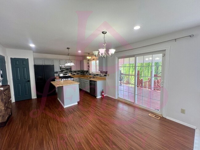 Photo - MOVE IN READY - Atrium Ranch for Rent in O...