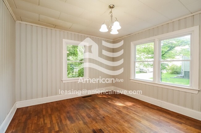 Photo - 207 Hampton Ave