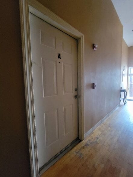 Photo - 409 W 53rd St
