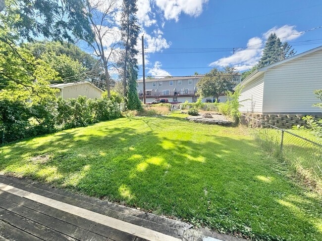 Photo - 711 Butternut Ave