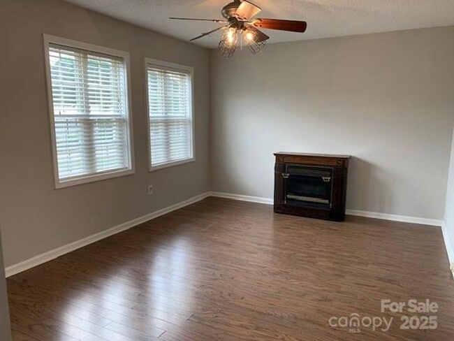 3428 Clarks Chapel Rd