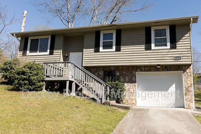 Building Photo - 6216 Shawtee Ln Rental