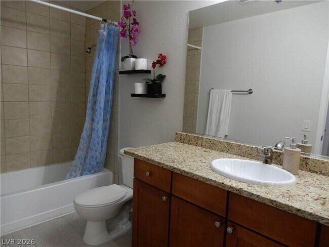 4200 S Valley View Blvd Unit 2057