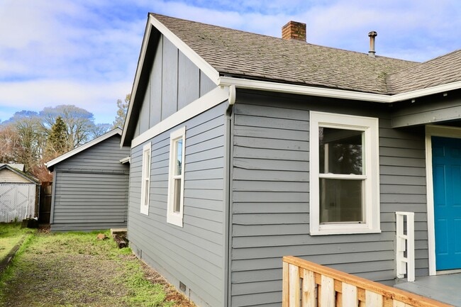 Photo - Recently Remodeled 3 bedroom 2 bath Home - Close to State Capitol - On BUS LINE