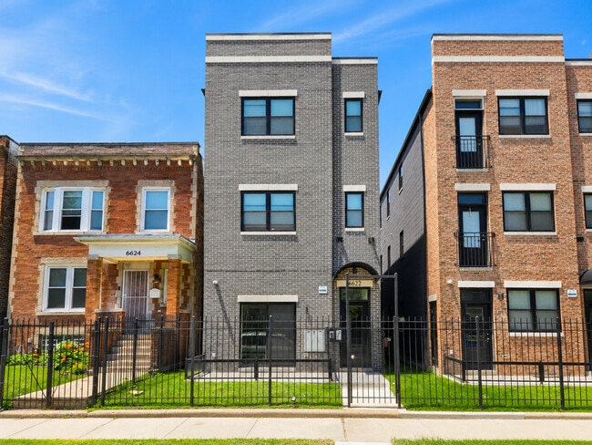 Building Photo - 6622 S University Ave Unit 1