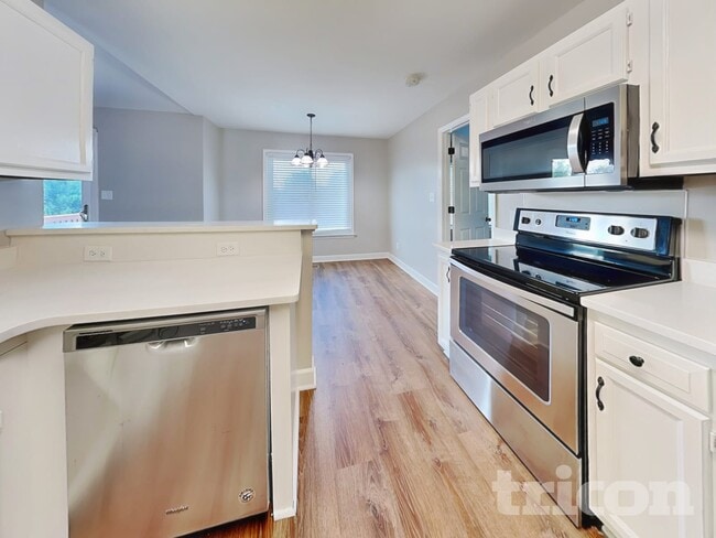 4158 Ringtail Ct SE