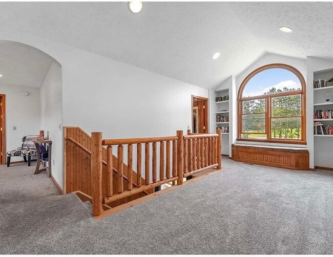 Photo - 6869 Creighton Rd SW