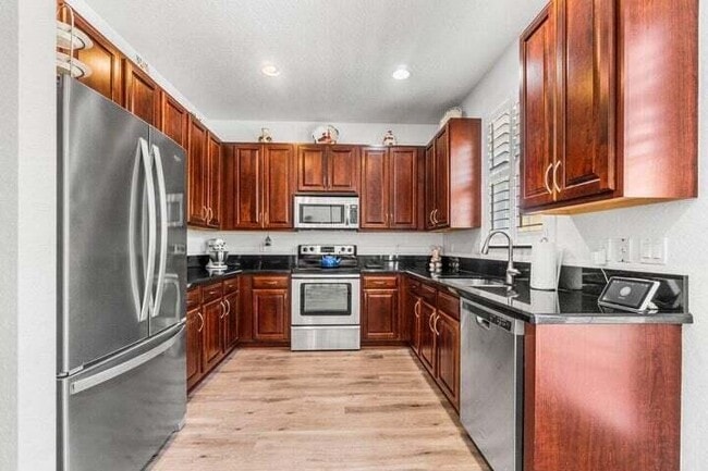 Photo - 207 Edenberry Ave