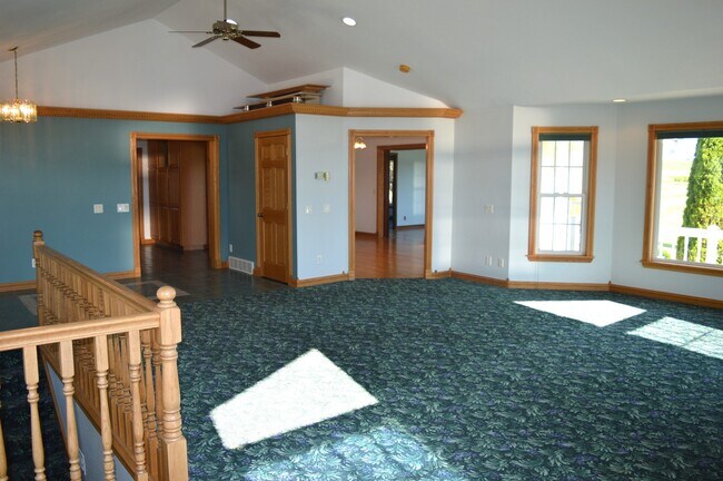 Photo - 7485 County Road K