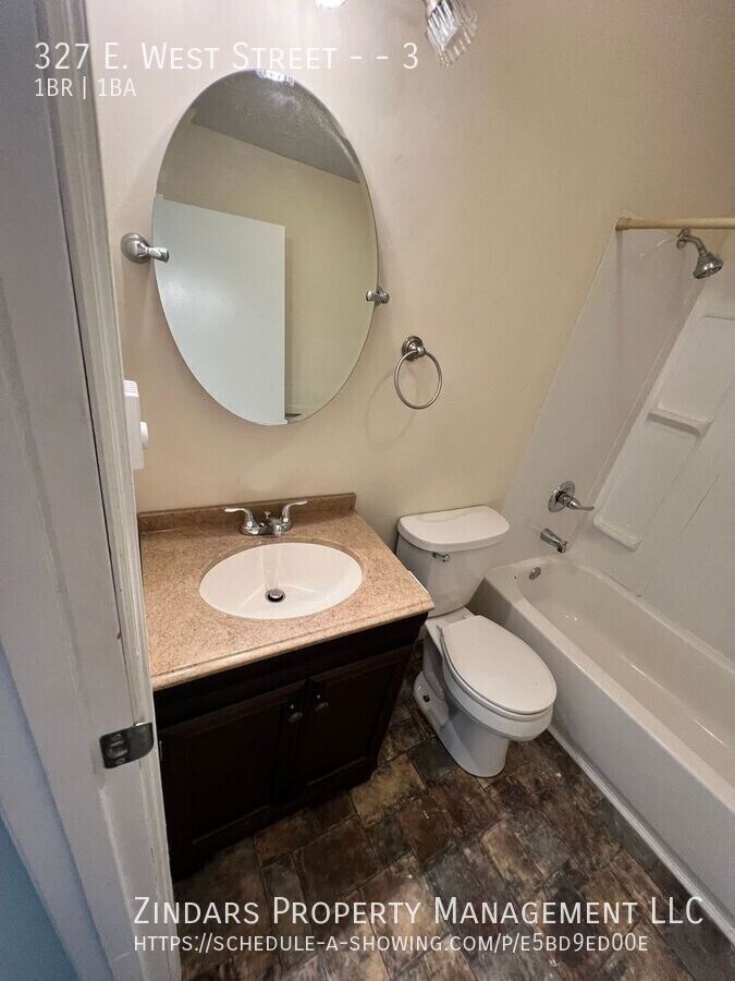 Photo - 327 E West St Unit 3