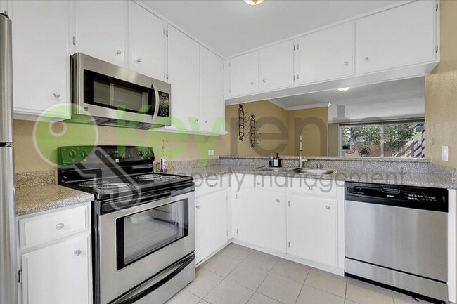 Photo - 2254 Woodside Ln