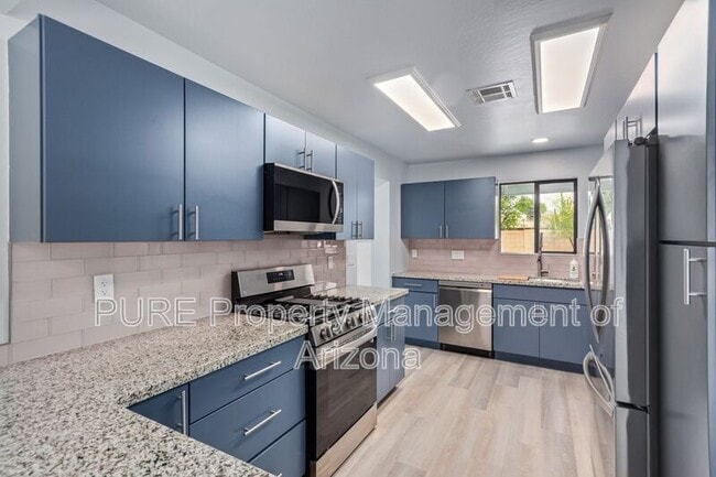 Photo - 5740 N 14th St