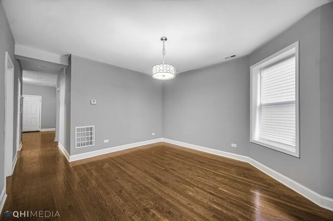 Photo - 6235 S Rhodes Ave Unit 1