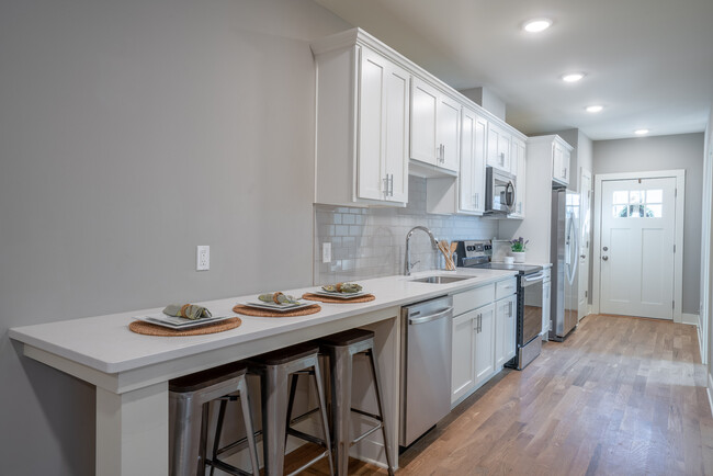 Photo - 612 4th St NW Townhome