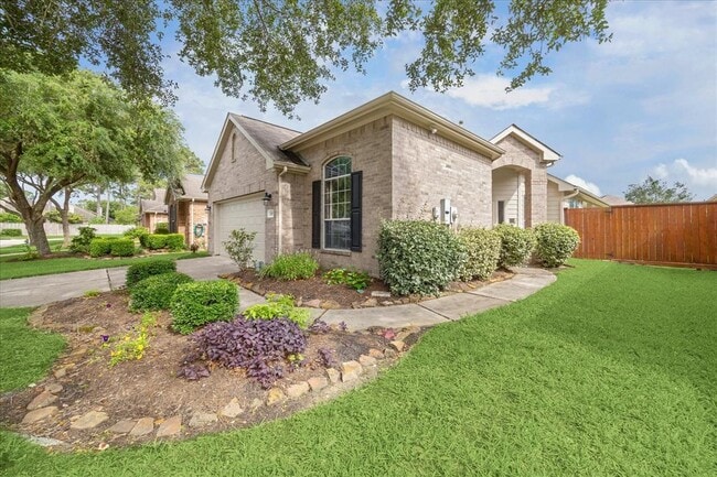 Photo - 1315 Varese Dr House