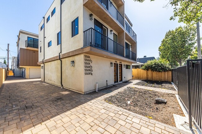 Photo - 5506 Barton Ave Unidad 5506 1/4