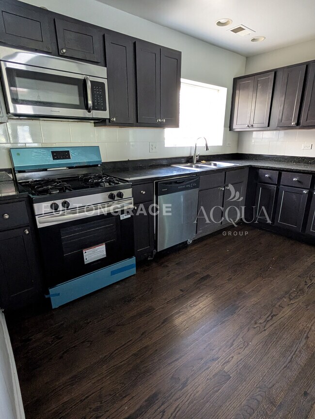 Photo - 2542 W Fitch Ave Unit 2