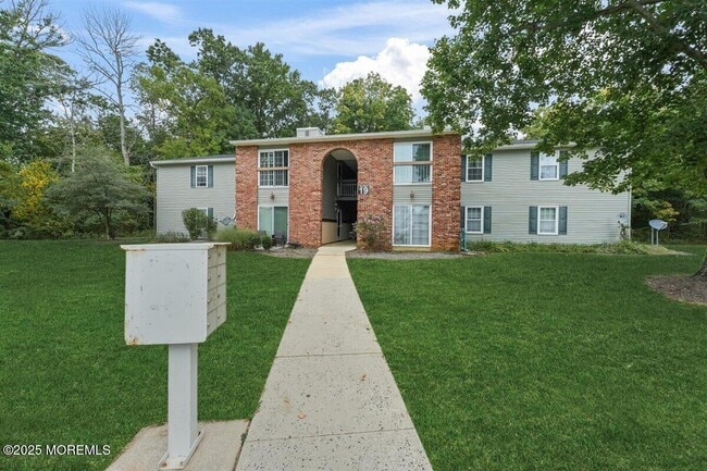 Photo - 19 Augusta Ct Unit 8