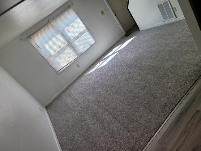 Photo - 3501 Commerce St