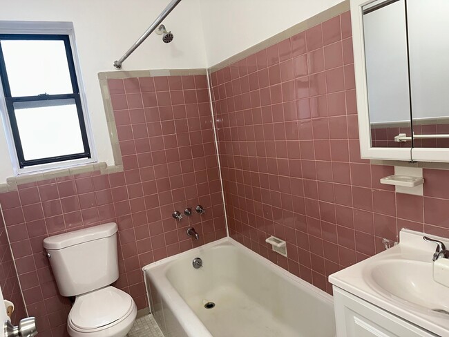 Photo - 1104 Palisade Ave Unit 3S