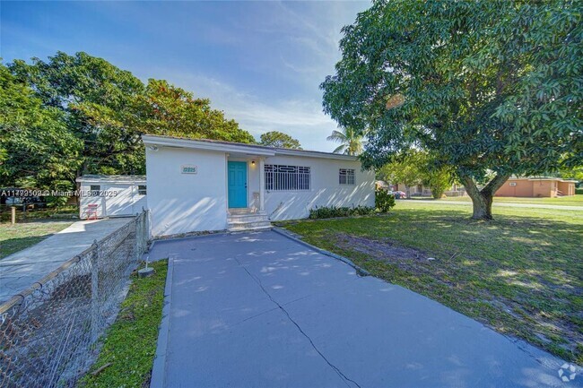 Building Photo - 12825 NW 13th Ave Rental