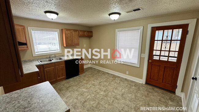 Photo - 822 Eyers Rd