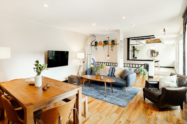 Photo - 1304 Broadway Unit ID1056031P