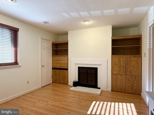 Photo - 71 Oak Knoll Dr