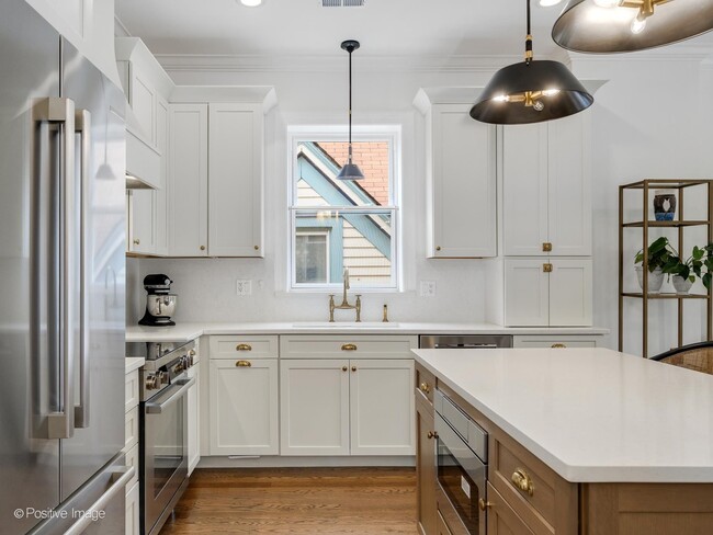 Photo - 1633 W Olive Ave Unit 2