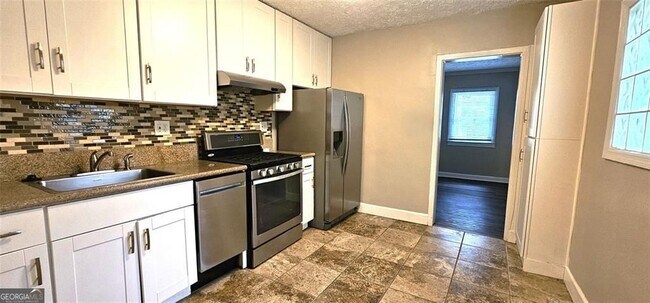 Photo - 1007 Edie Ave SE
