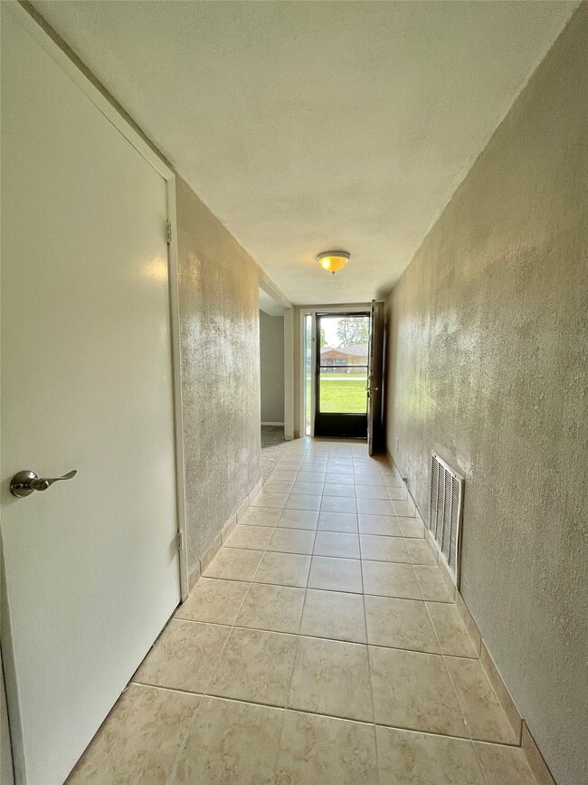 509 Dwyer St