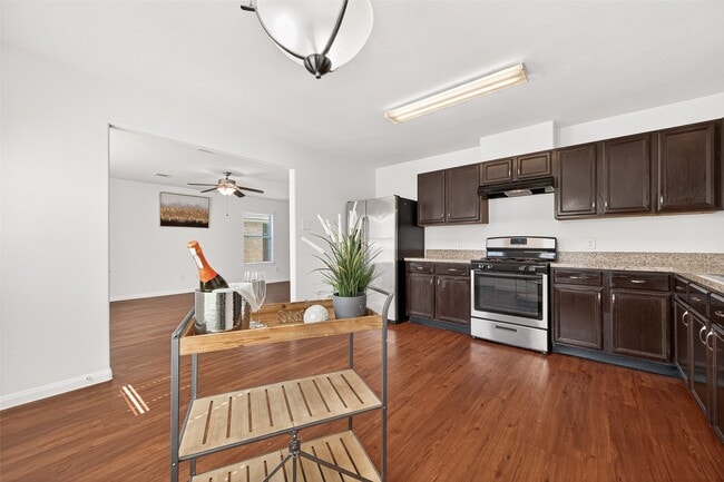 Photo - 5943 Stockholm Ct