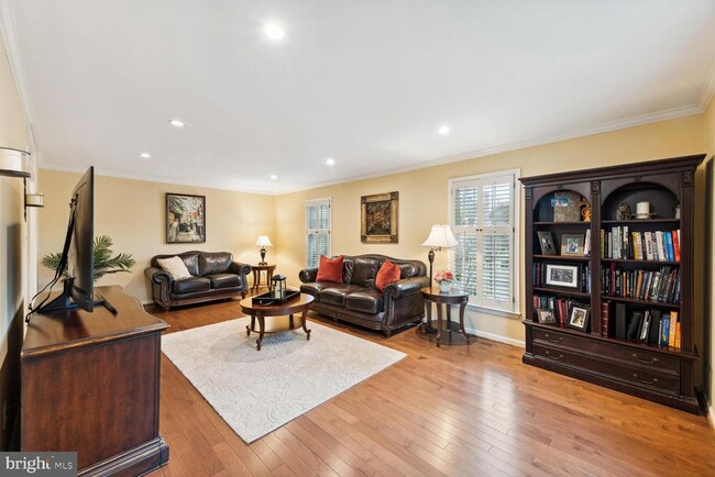 Photo - 6603 Forsythia St