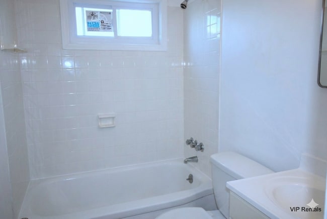 Photo - 3 Bedroom - 1 Bathroom Row Home in a Beautiful Neighborhood