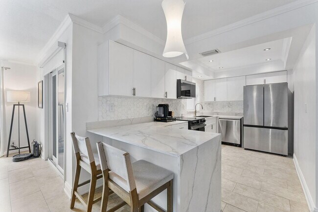 Photo - 3200 NE 10th St Unidad 7