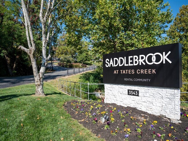 Saddlebrook at Tates Creek - Saddlebrook at Tates Creek Apartments