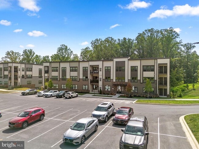 Building Photo - 10421 Resort Road Unit E Rental