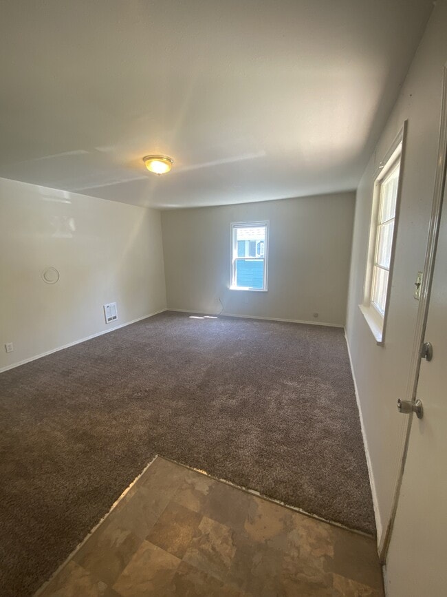 Photo - 1306 W Cota St
