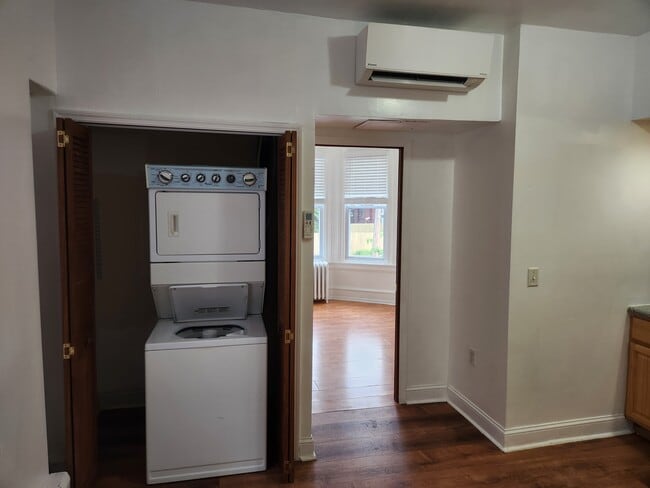Photo - 4529 Springfield Ave Unit 2F