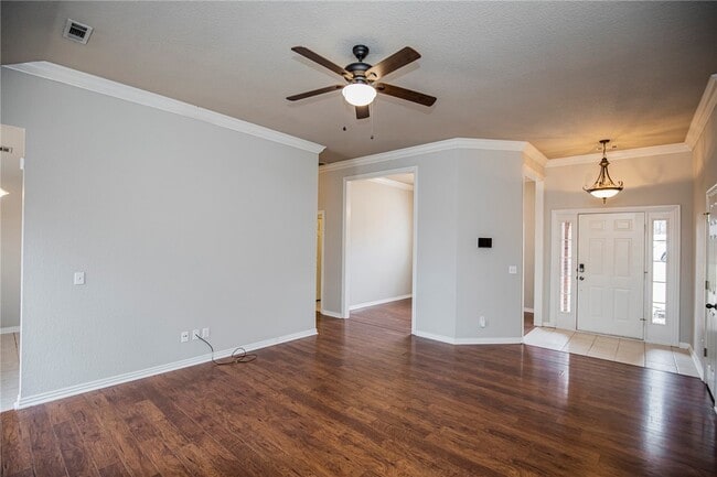 Photo - 2803 Foxwood Dr