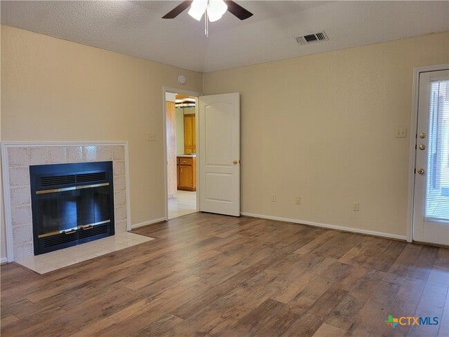 Photo - 1511 Wild Ridge Dr