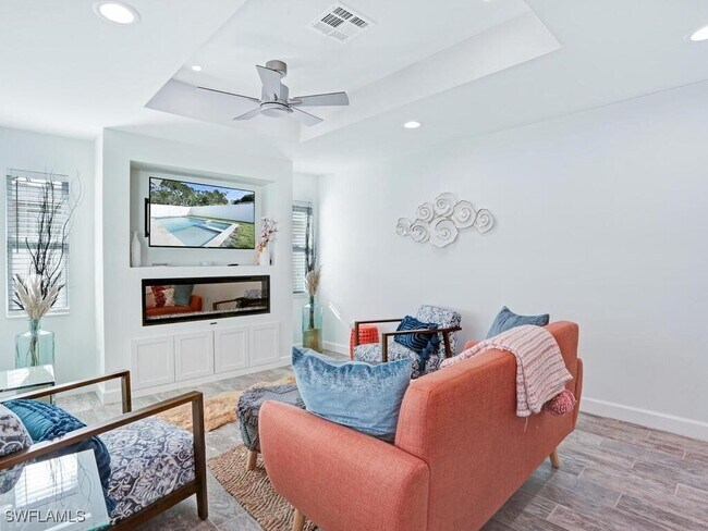 Photo - 784 11th St N