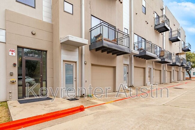 Photo - 6000 S Congress Ave Unidad #128 Rental