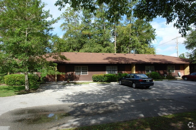 Photo - Millhopper Pines