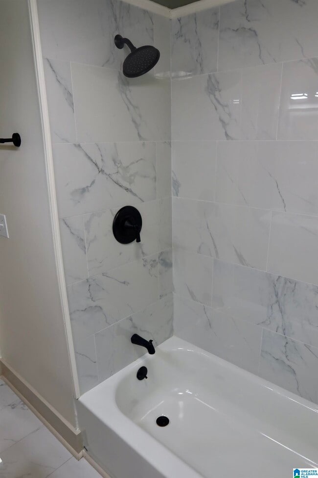 Photo - 320 Samford St