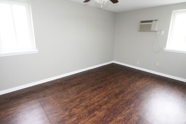 Photo - SUMNER PLACE -- 112