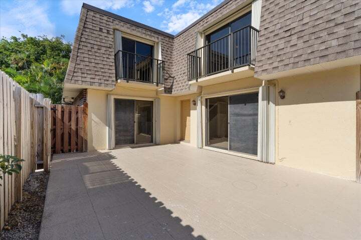 Photo - 2897 SW 22nd Cir