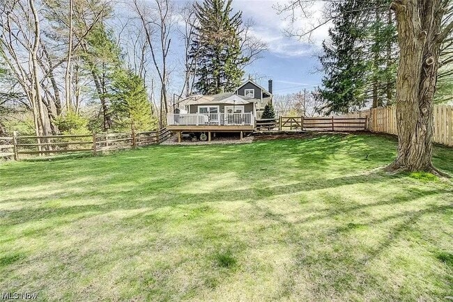 Photo - 343 E Garfield Rd