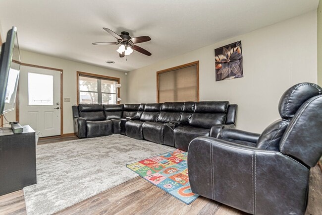 Photo - 120 W Spruce St
