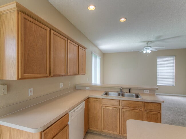 Photo - 671 Hardwood Cir